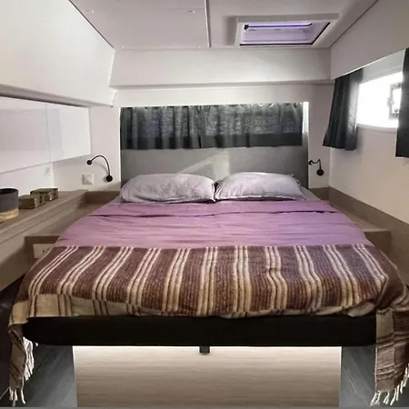 D'hote Sur Voilier Tres Luxueux * La Grande-Motte