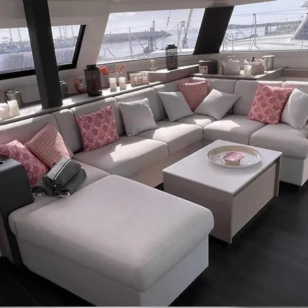 D'hote Sur Voilier Tres Luxueux La Grande-Motte